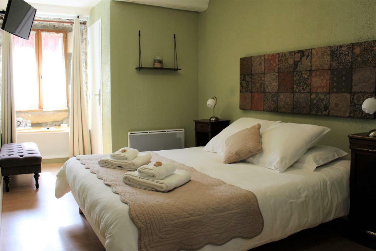 L'Auberge De Montpezat Habitación foto